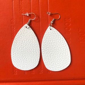 Earrings white and light!! 🧁faux leather